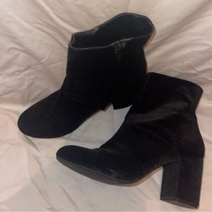 Women’s black velvet heeled ankle boots size 9